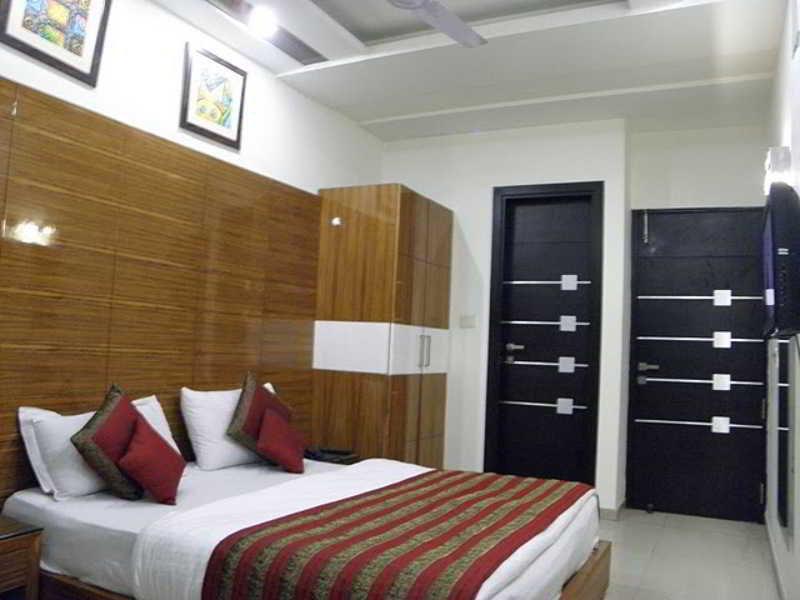The Prime Balaji Deluxe At New Delhi Railway Station - Free Airport Pickup Hotel Luaran gambar