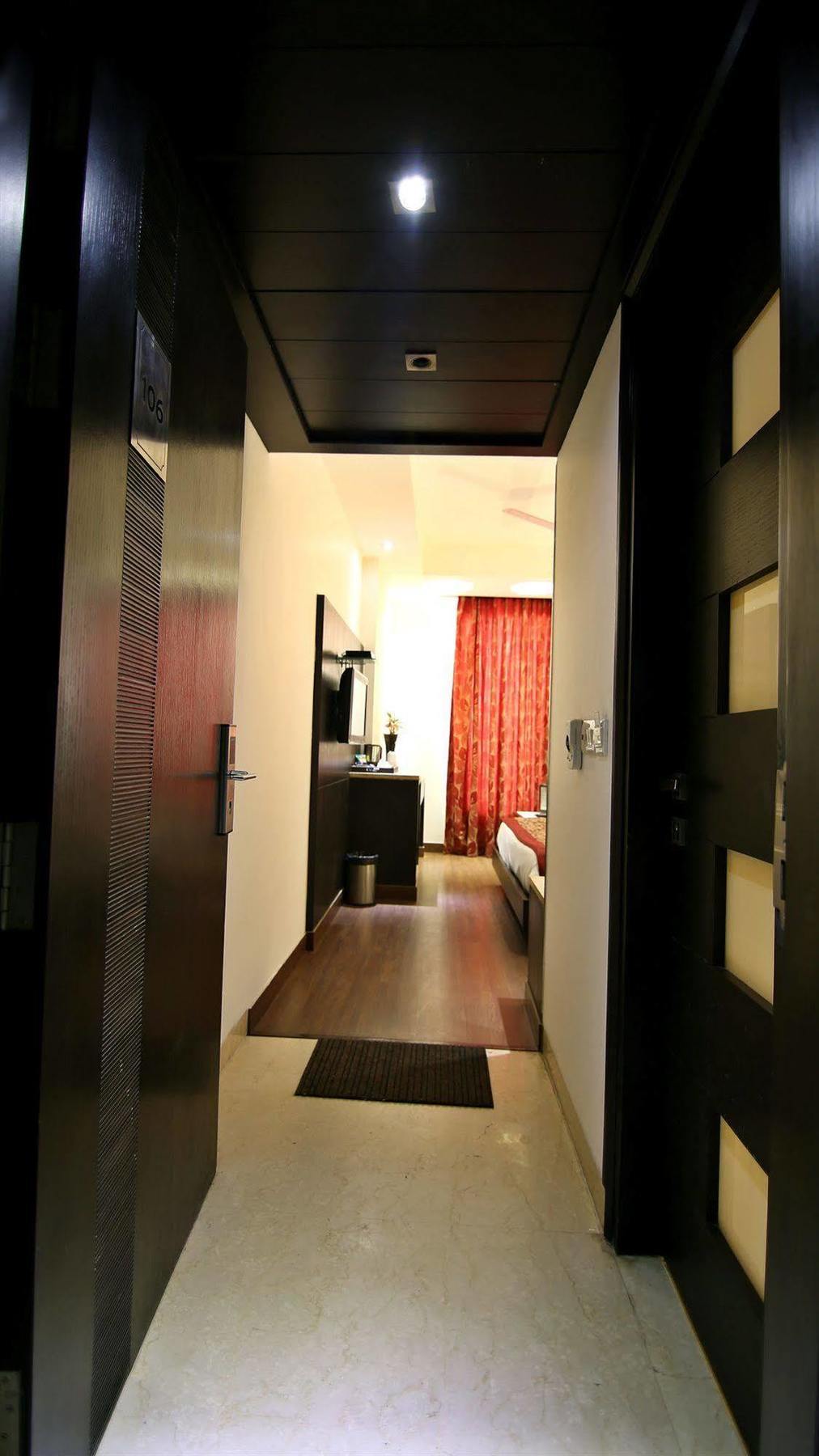 The Prime Balaji Deluxe At New Delhi Railway Station - Free Airport Pickup Hotel Luaran gambar